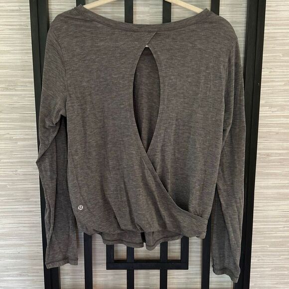 Lululemon heather Gray lightweight long sleeve T-shirt with open back size S - Picture 1 of 4